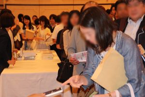たくさんの方に『メンタリング・マネジメント〜共感と信頼の人材育成術』をお買い求めいただきました。